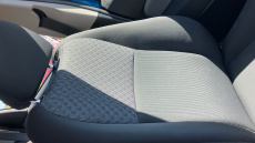 Toyota Yaris 1.33 VVT-i Icon 5dr Petrol Hatchback